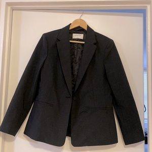 Artitzia Babaton Blazer size 8